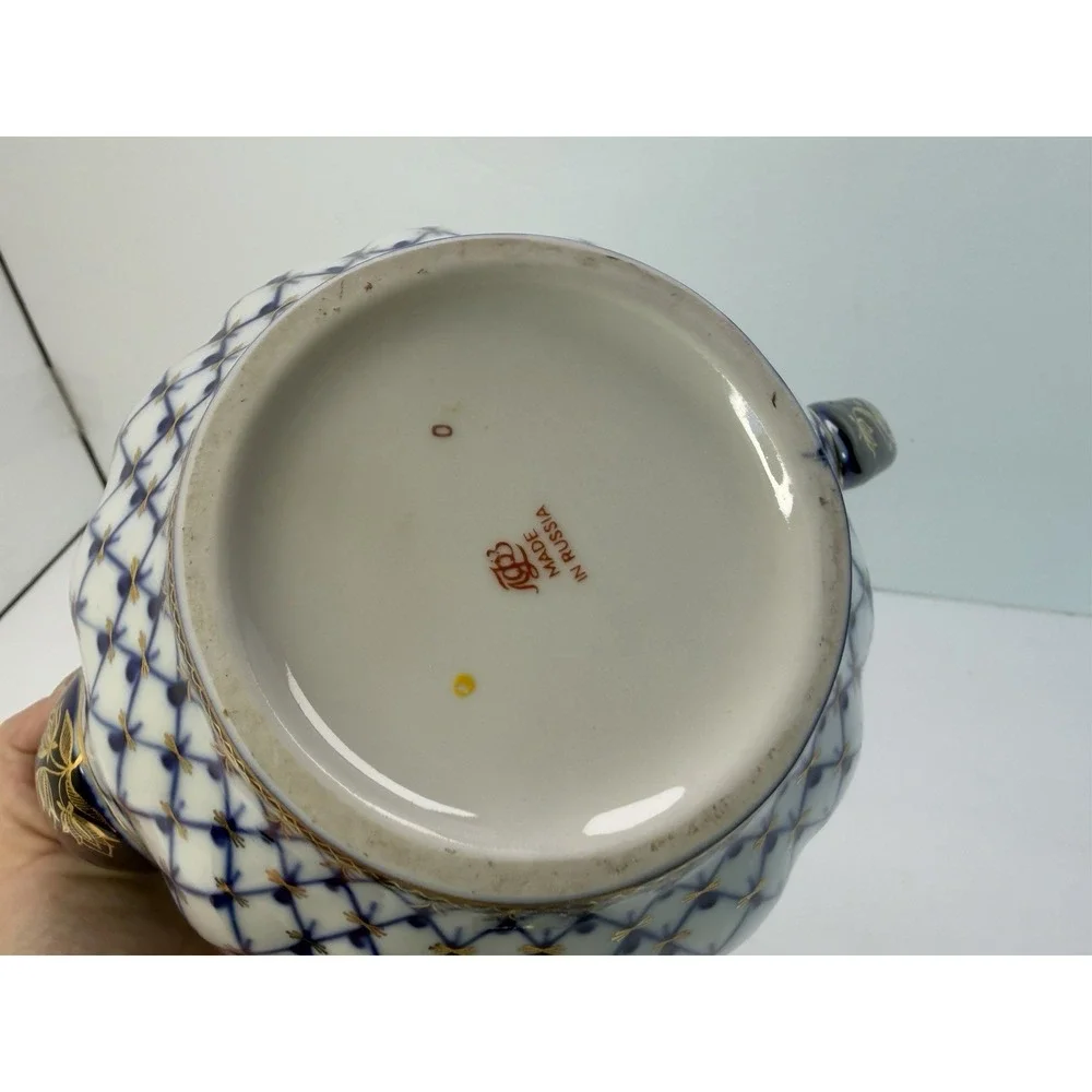 Lomonosov Porcelain Large Cobalt Blue Net Teapot Gold‎ 7 1/8